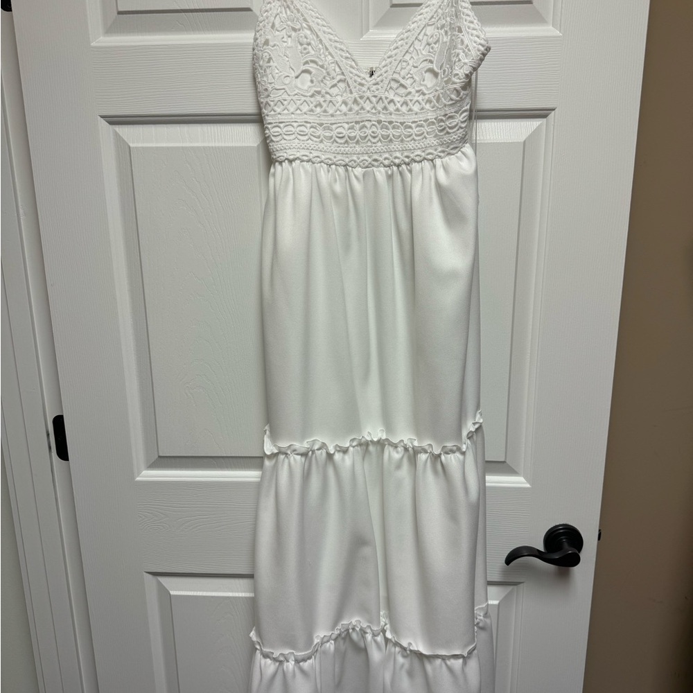 White Sleeveless Maxi Dress
